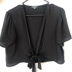 Silky front tie shirt